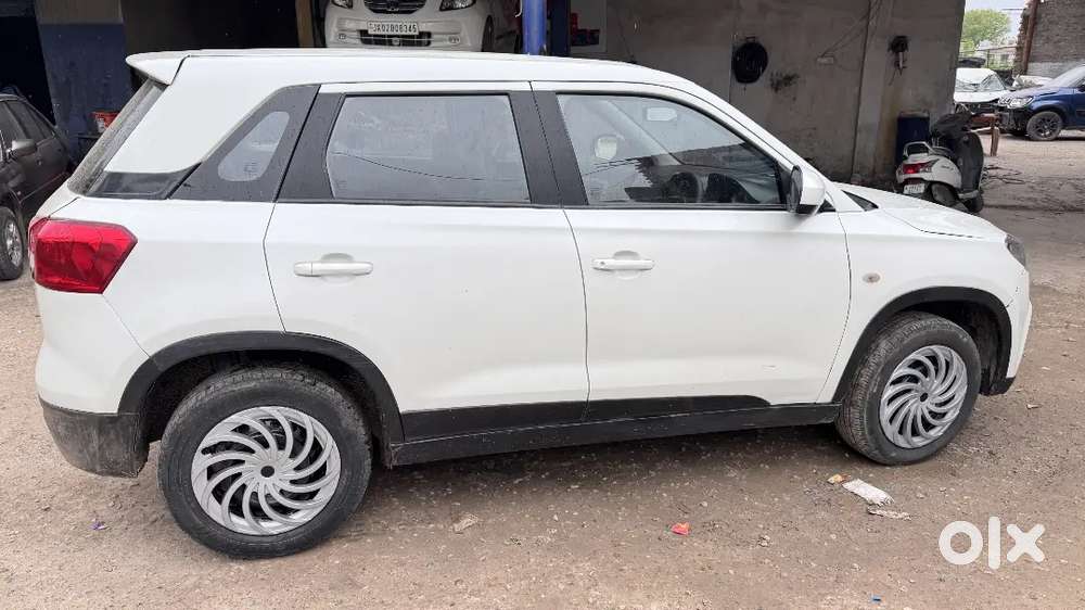 Maruti Suzuki Brezza 2017 Diesel 75000 Km Driven