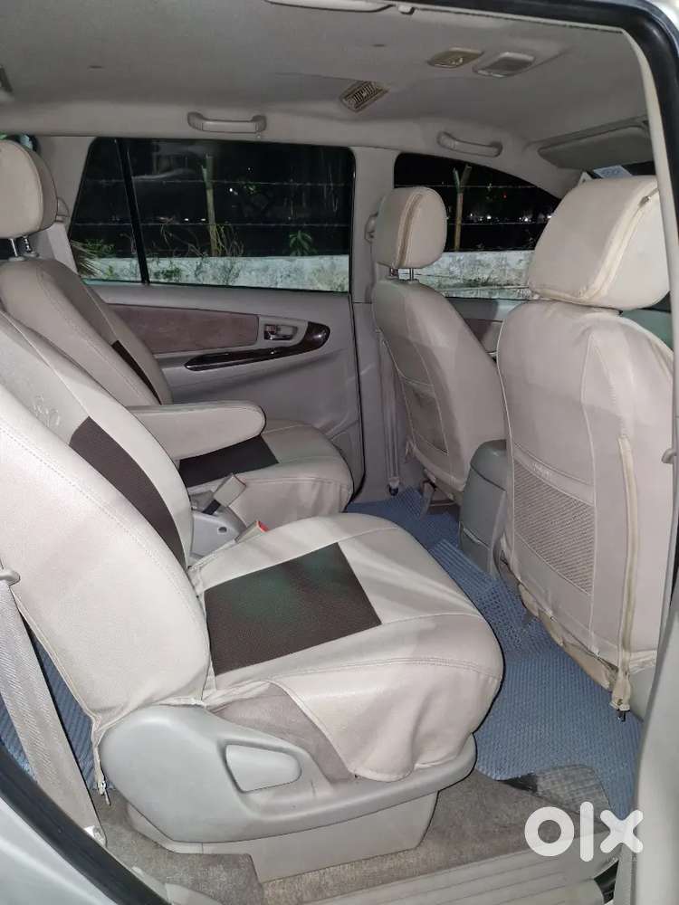 Toyota Innova 2014 Diesel 105000 Km Driven