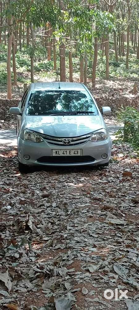 Toyota Etios 2011 Petrol Well Maintained