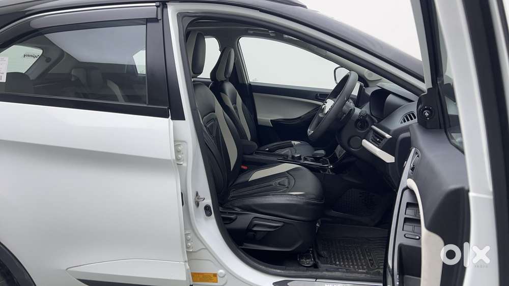 Tata Nexon Creative Plus 1.2 Revotron Petrol 7dca Dt, 2025, Petrol