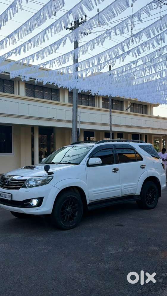 Toyota Fortuner 4x4 Automatic 2015