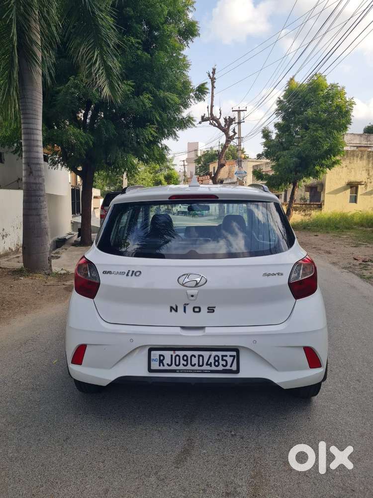 Hyundai Grand I10 Nios Sportz, 2022, Petrol