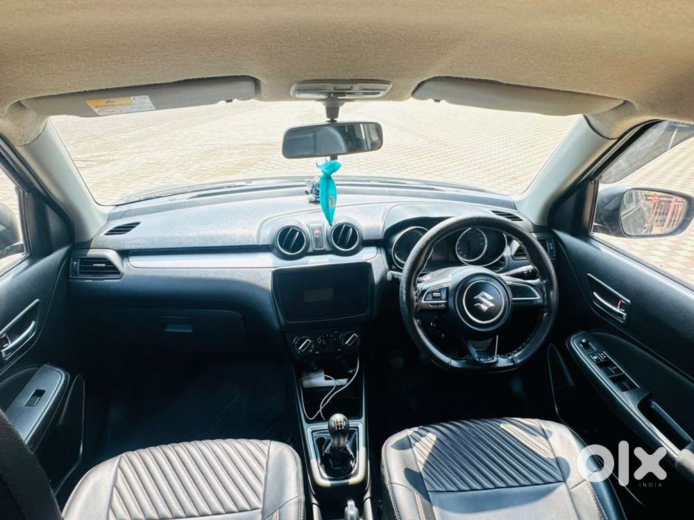 Maruti Suzuki Swift Vxi + Manual, 2023, Petrol