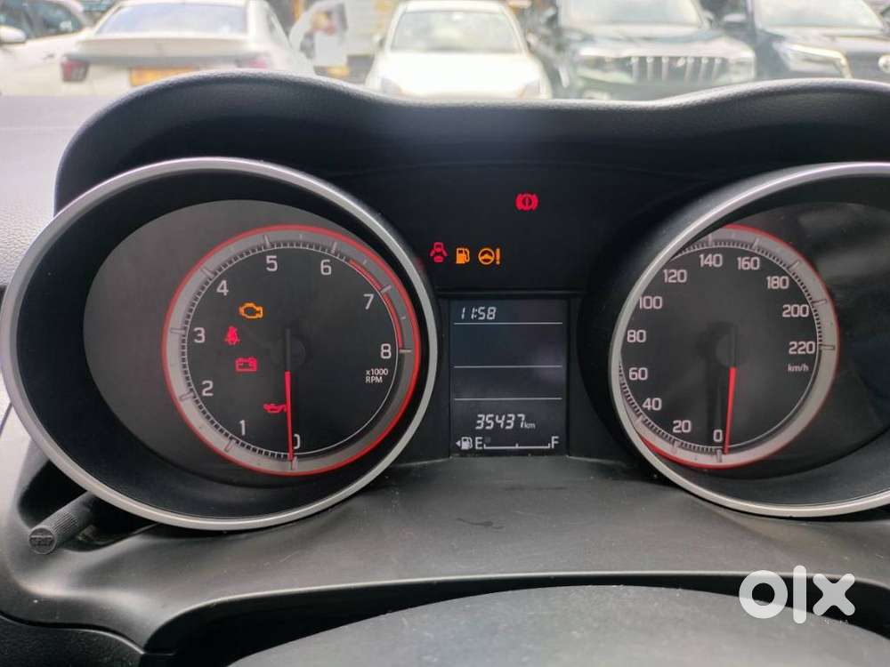Maruti Suzuki Swift Vxi + Manual, 2023, Petrol