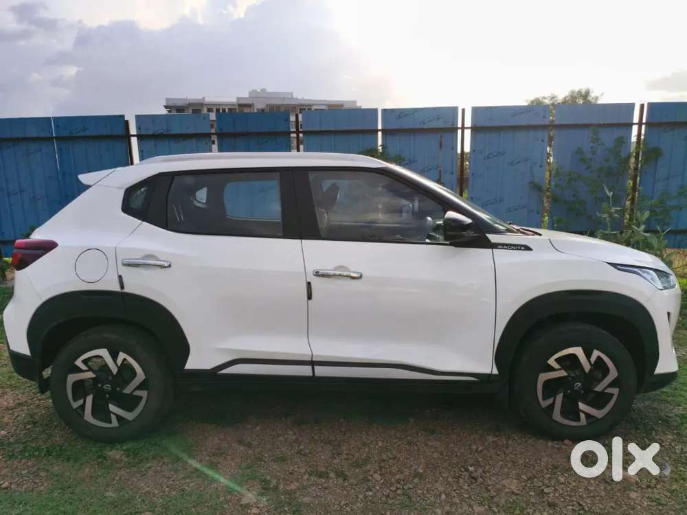 Nissan Magnite 2024 Petrol Well Maintained