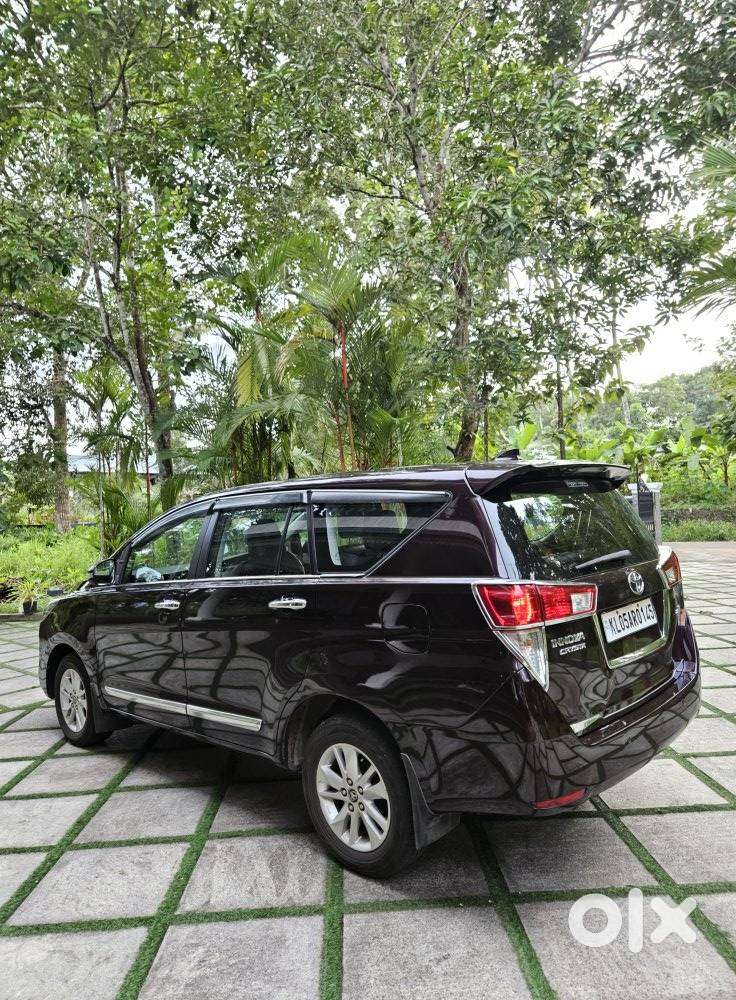 Toyota Innova Crysta 2.8 Gx At, 2017, Diesel