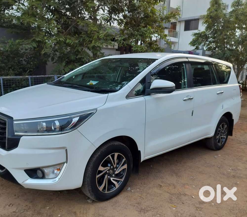 Toyota Innova Crysta 2023