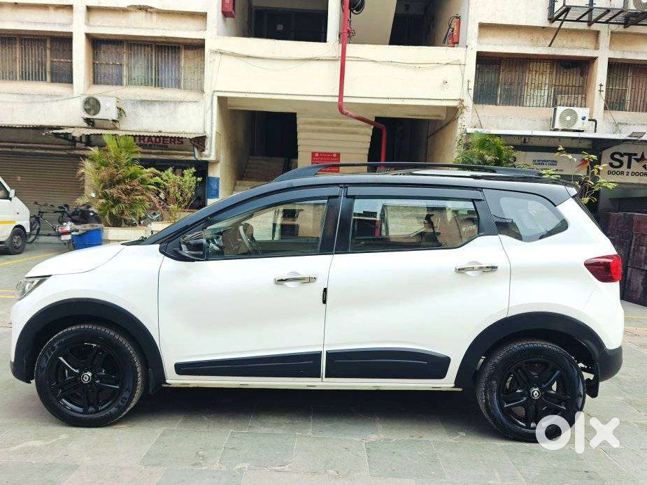 Renault Triber Rxz Easy-r Amt, 2022, Petrol