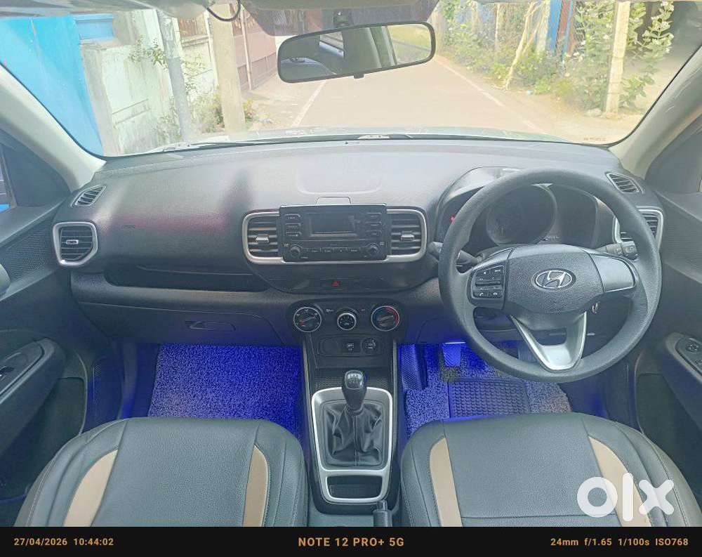 Hyundai Venue 1.2 S (o), 2019, Petrol