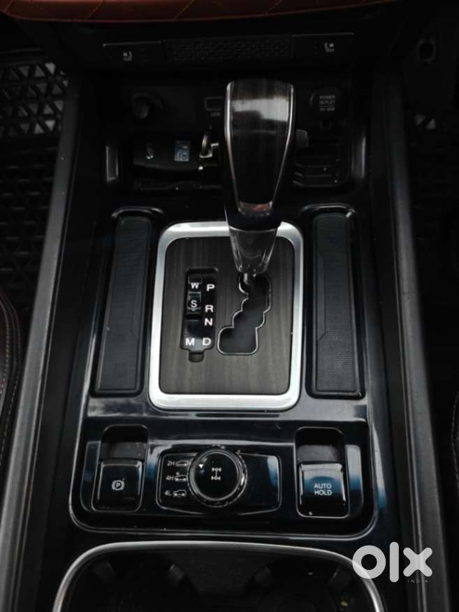 Mahindra Alturas G4 4wd At, 2019, Diesel