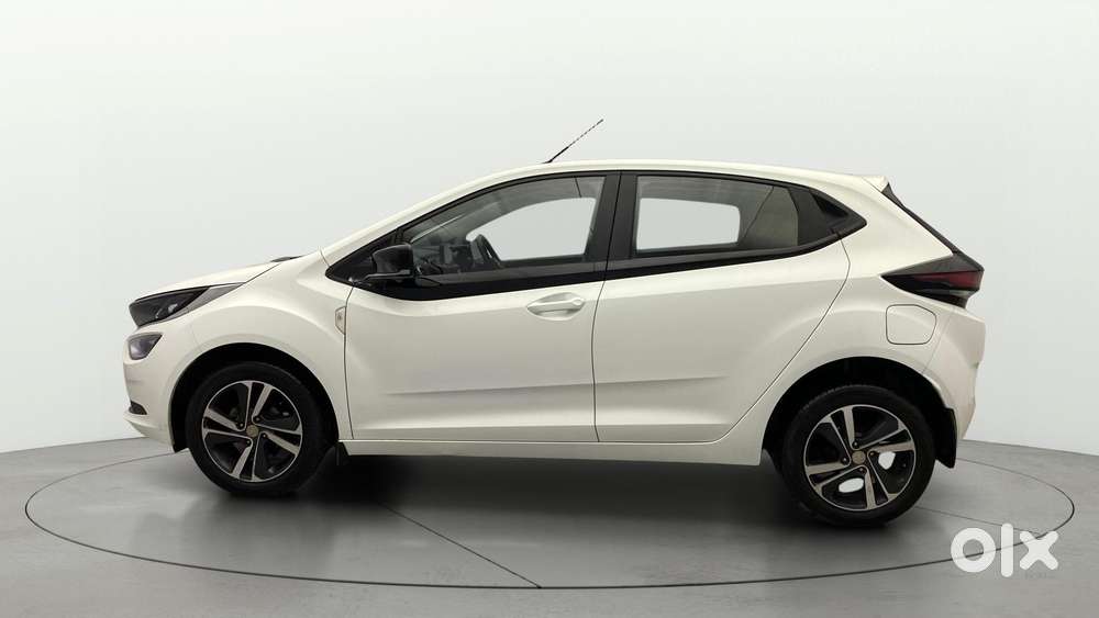 Tata Altroz Xz, 2020, Petrol
