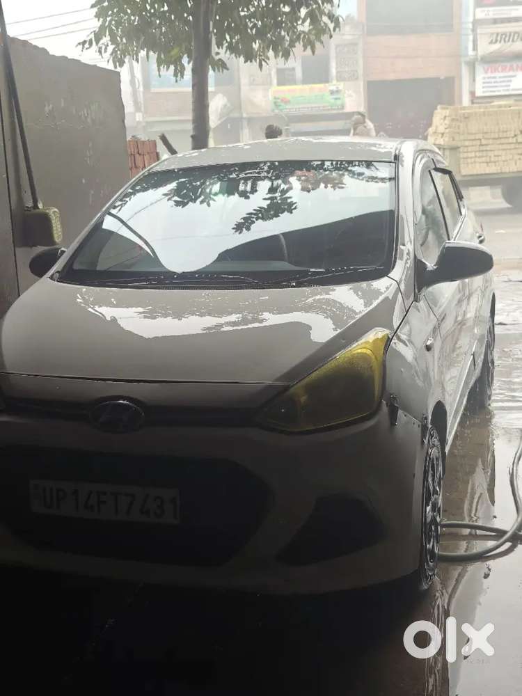 Hyundai Xcent 2016