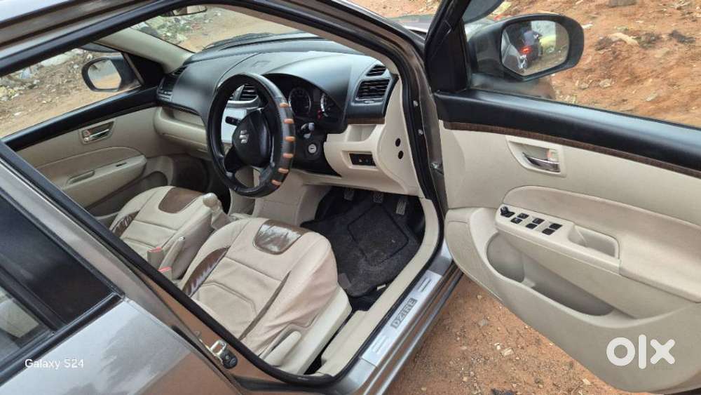 Maruti Suzuki Dzire 1.2 Vxi, 2016, Petrol