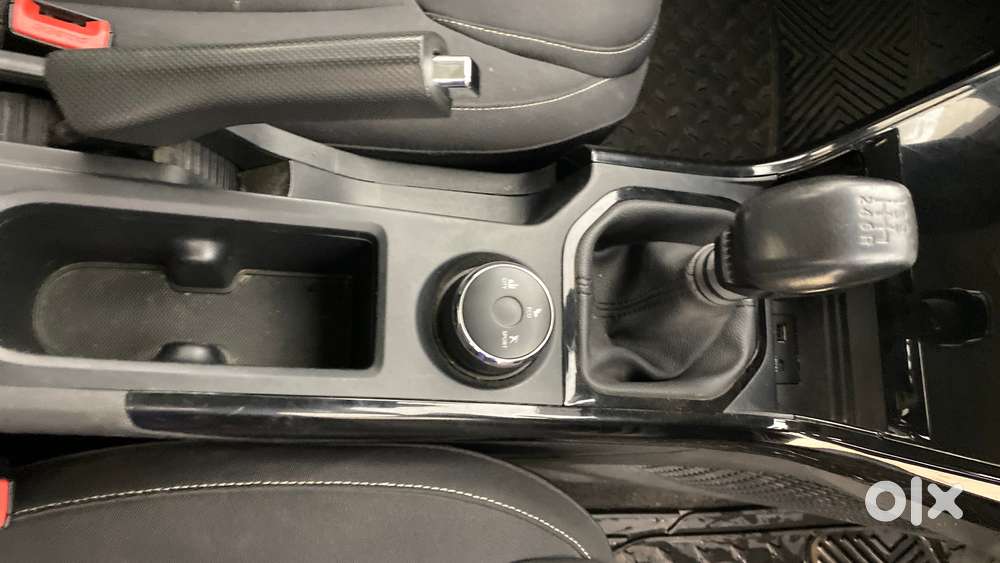 Tata Nexon Creative Plus 1.2 Revotron Petrol 6 Mt, 2023, Petrol