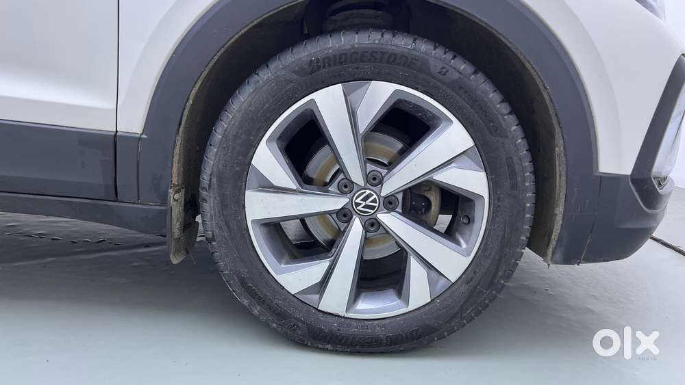 Volkswagen Taigun Topline 1.0 Tsi At (electric Seats), 2023, Petrol