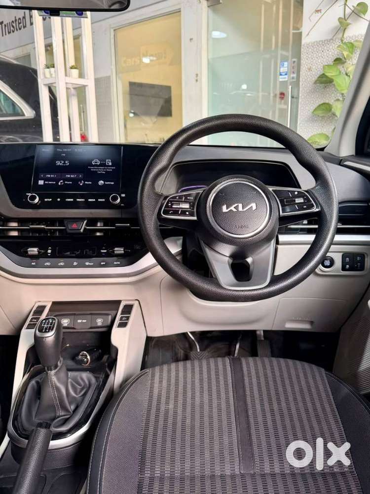 Kia Carens 1.4 Prestige 7 Str, 2024, Petrol