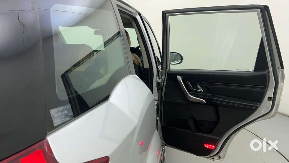 Mahindra Xuv500 W11 Option At, 2019, Diesel