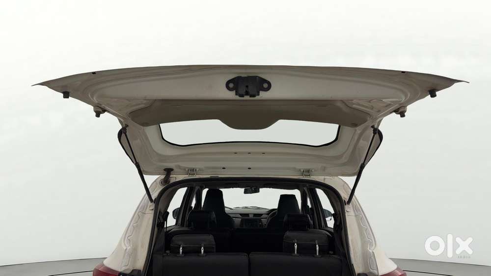 Renault Triber Rxt, 2019, Petrol