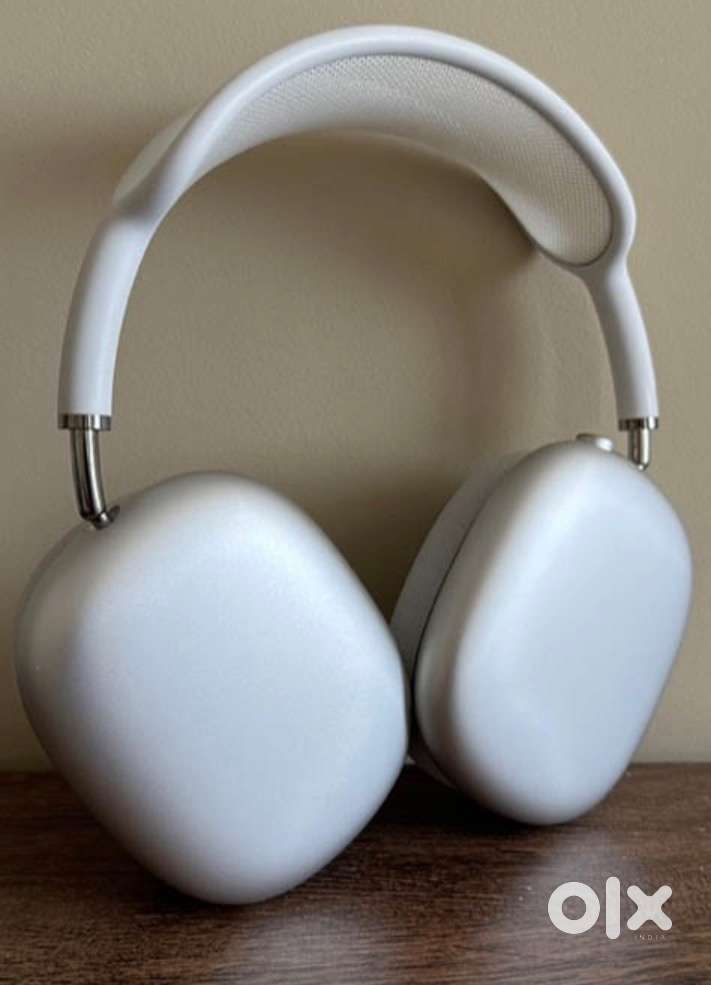 Apple AirPods Max (White) Excellent Condition | Original Box | 2026