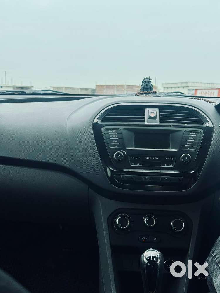 Tata Tigor, 2018, Petrol