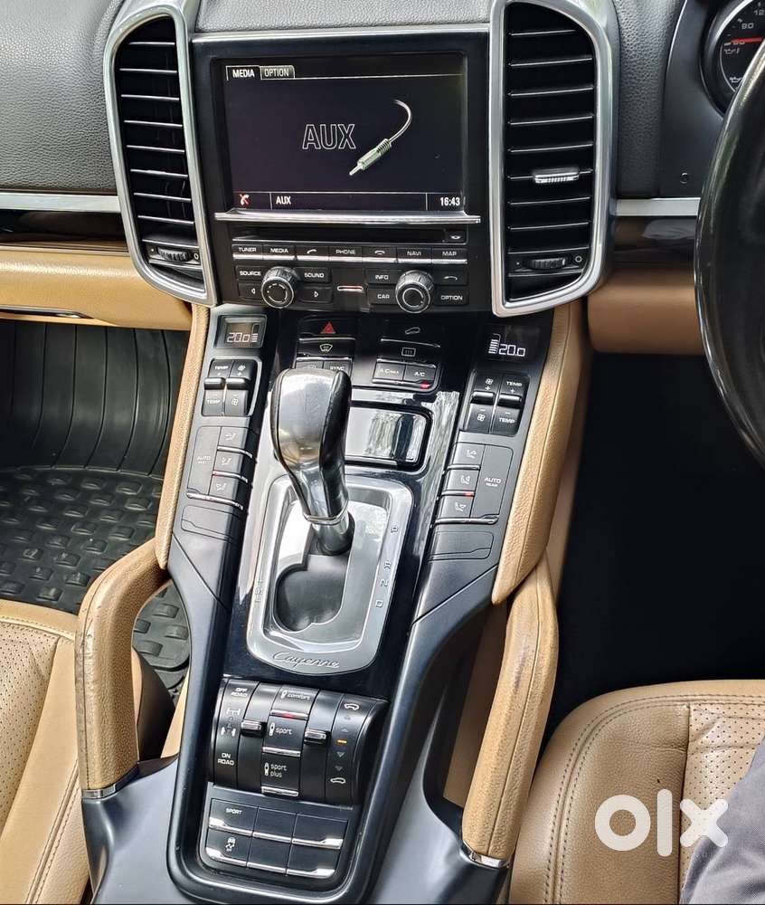 Porsche Cayenne 2016 Diesel Well Maintained