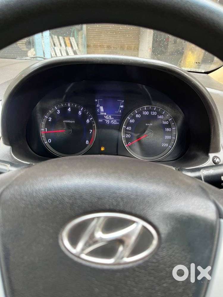 Hyundai Verna 1.4 Vtvt Gl, 2013, Petrol