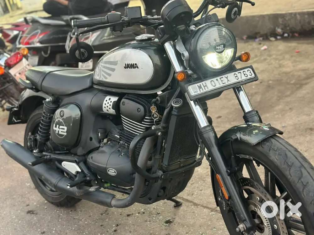 Jawa J 42 Bike 2025