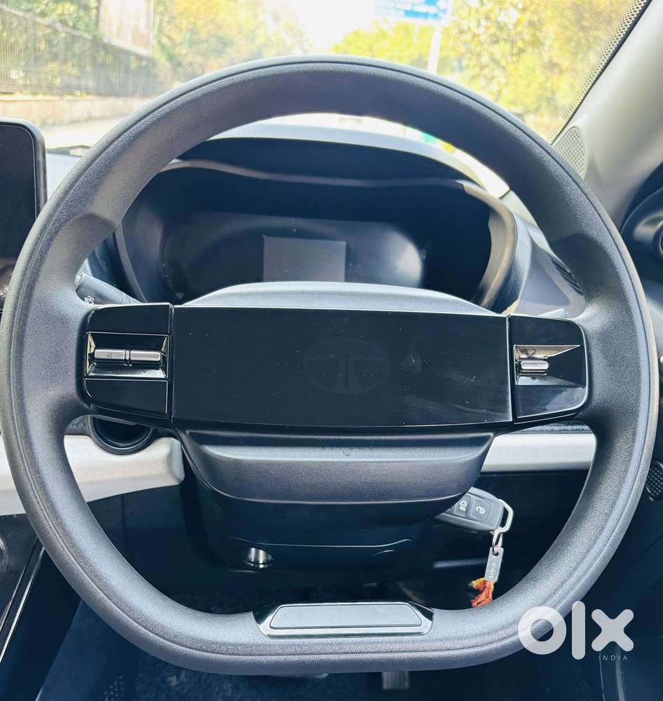 Tata Nexon Pure (s) 1.2 Petrol 6amt, 2025, Petrol