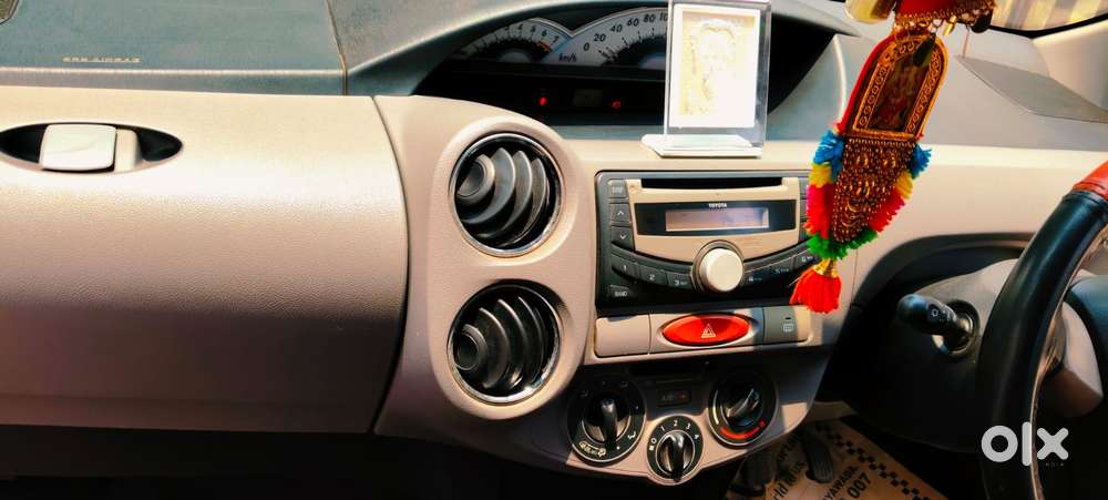 Toyota Etios, 2011, Petrol