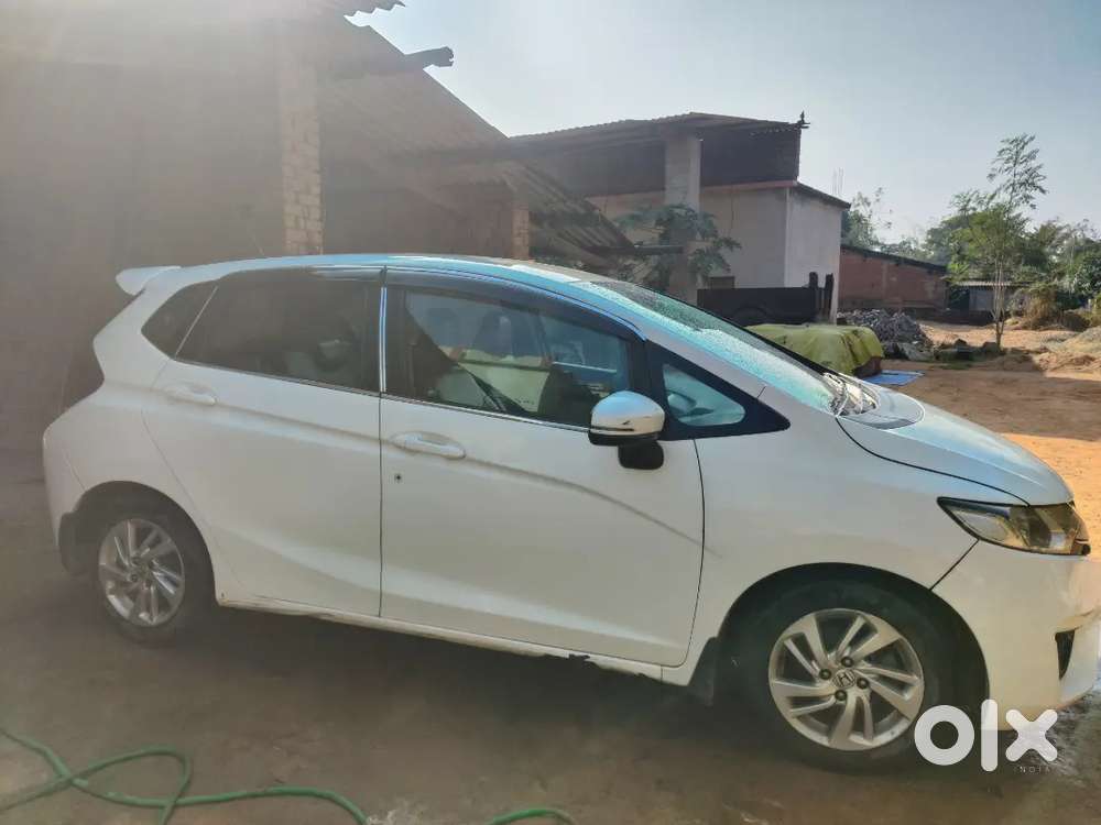 Honda Jazz 2015 Diesel Well Maintained