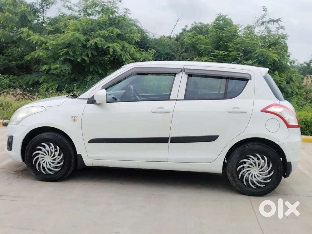 Maruti Suzuki Swift Vxi, 2016, Petrol