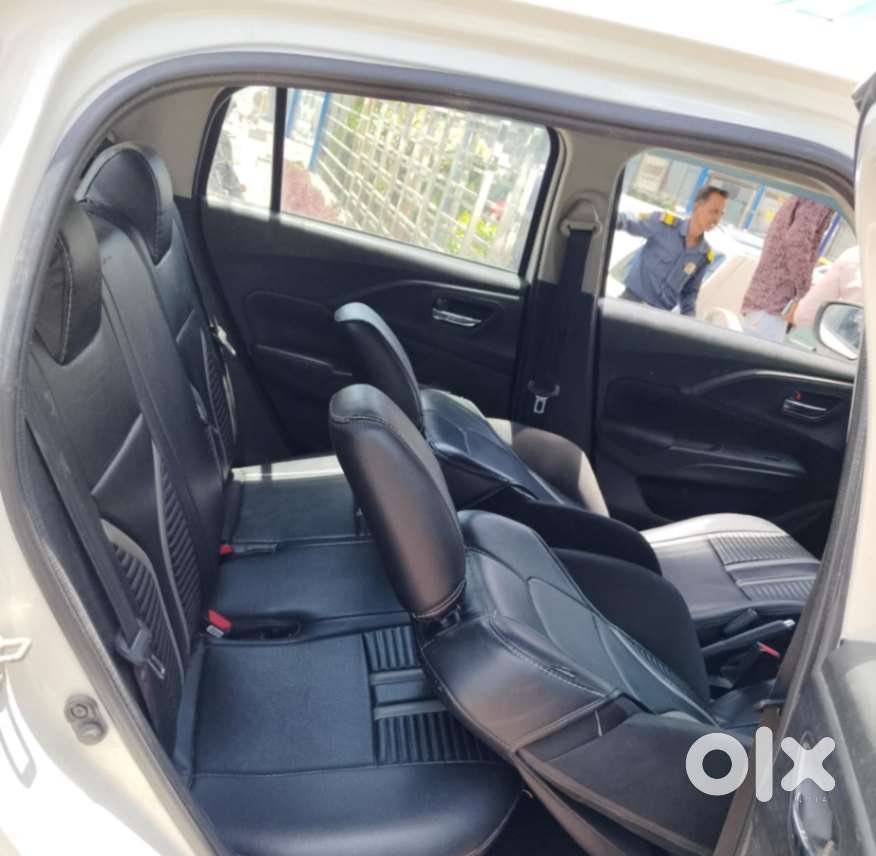 Maruti Suzuki Swift 1.2 Vxi (o), 2024, Petrol