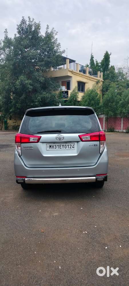 Toyota Innova Crysta 2.4 Gx Mt, 2017, Diesel