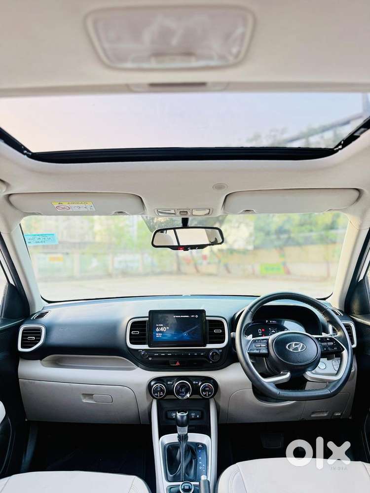 Hyundai Venue 1.0 Sx (o) Turbo Dct, 2023, Petrol