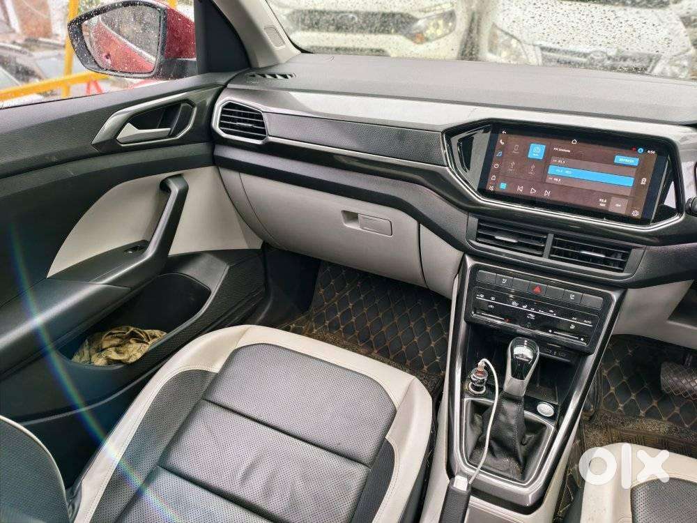 Volkswagen Taigun 1.0 Tsi Topline At, 2022, Petrol