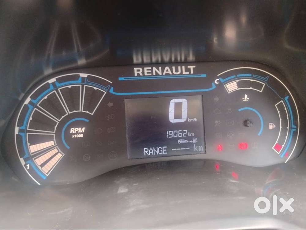 Renault Triber Rxz 2021 Petrol