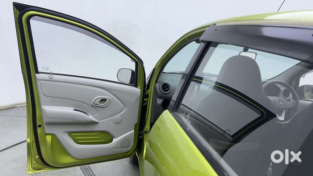 Datsun Redigo T Option, 2016, Petrol