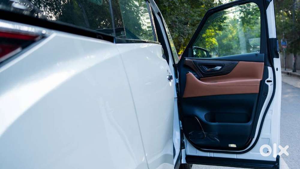 Toyota Vellfire Vip – Executive Lounge, 2024, Petrol