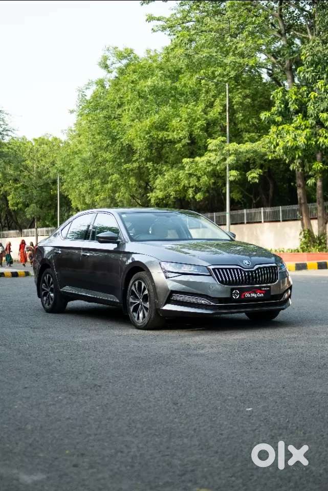 Skoda Superb 2.0 L&k Tsi At, 2023, Petrol