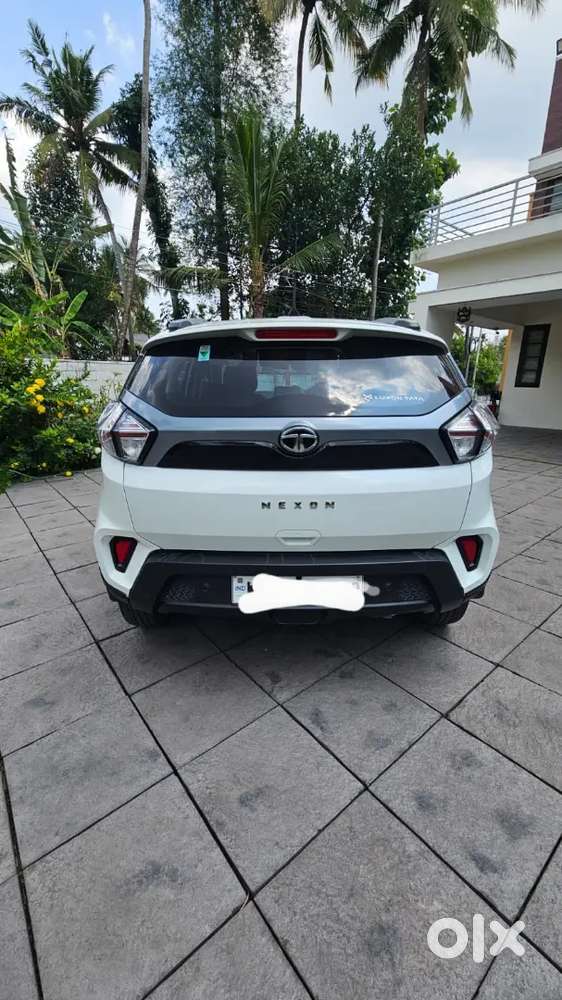 Tata Nexon 2021, Lady Driven