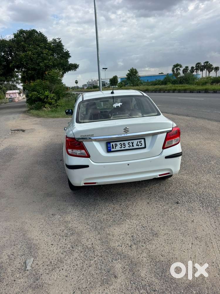 Maruti Suzuki Dzire 2023 Petrol 27200km Driven