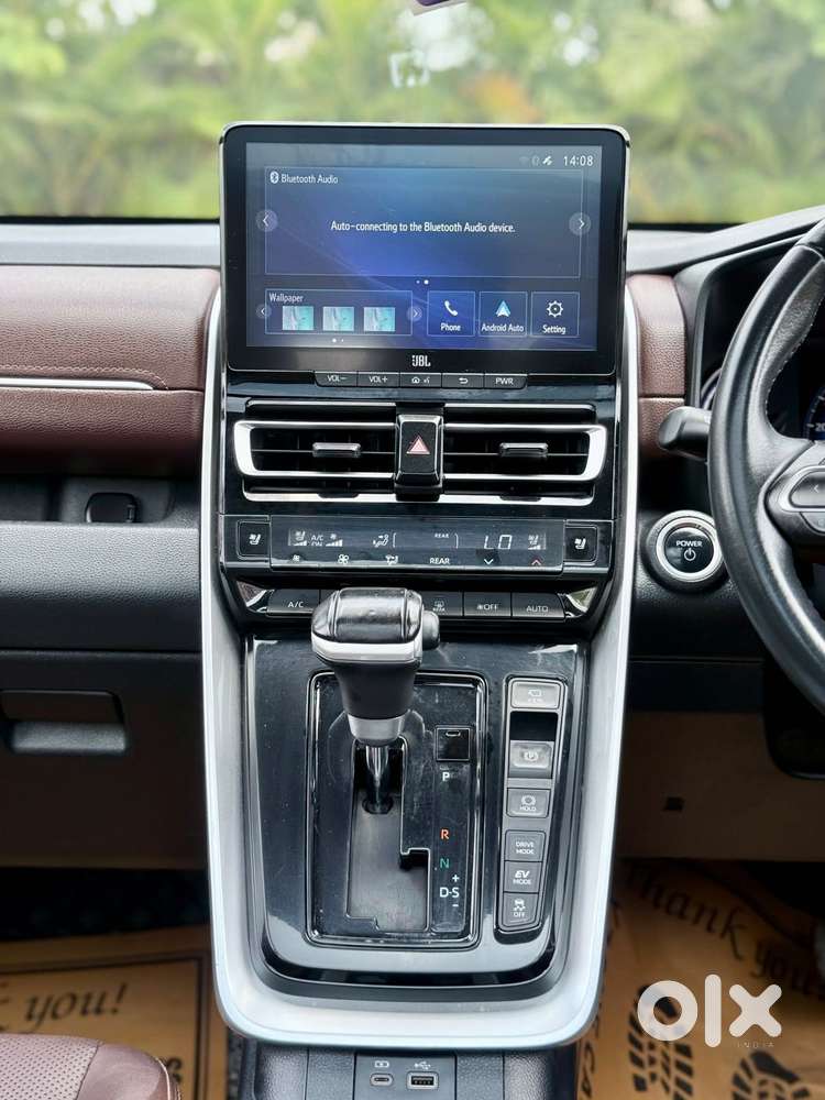 Toyota Innova Hycross 2.0 Zx Hybrid 7 Str, 2023, Petrol