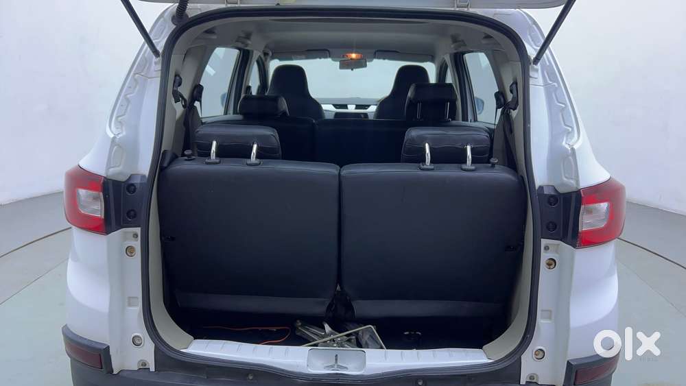 Renault Triber Rxz Easy-r Amt, 2023, Petrol