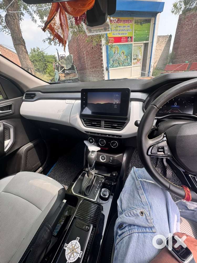 Renault Kiger Petrol Automatic 2025