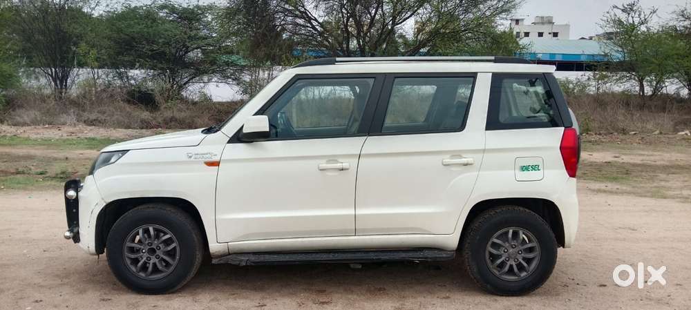 Mahindra Tuv 300 T10, 2018, Diesel