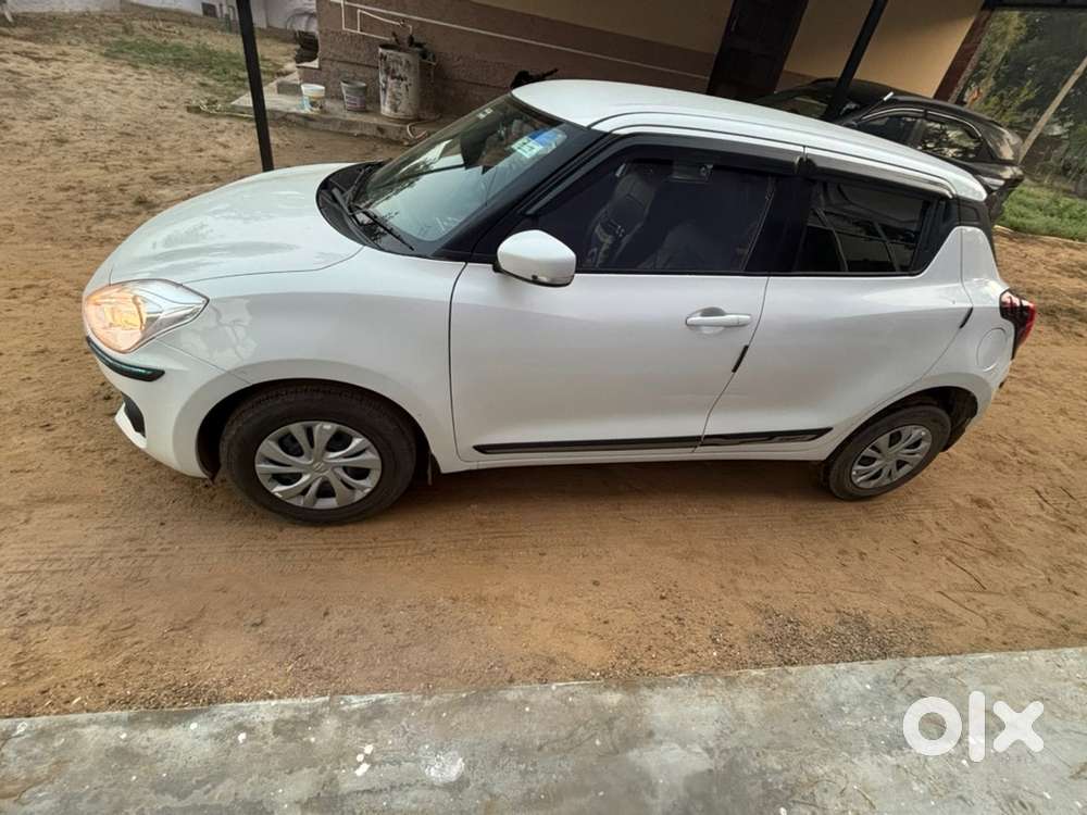 Maruti Swift Vxi 2020