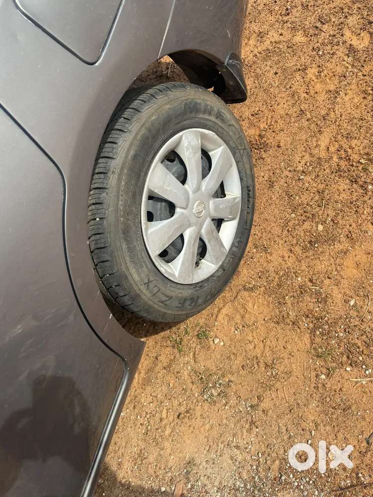 Nissan Sunny Petrol 2011