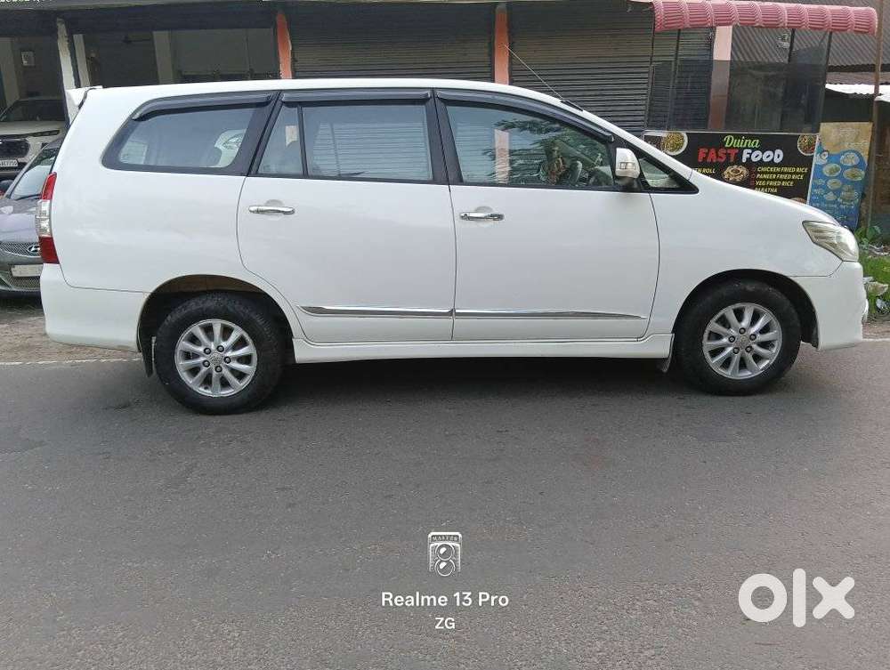 Toyota Innova 2.5 V 8 Str, 2014, Diesel
