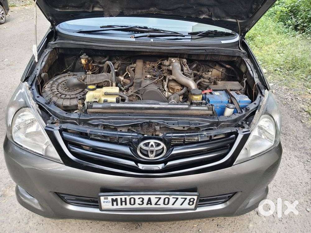 Toyota Innova 2.5 G (diesel) 8 Seater, 2011, Diesel