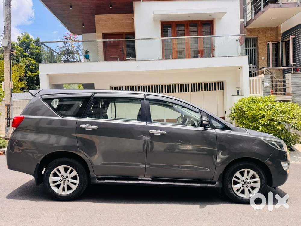 Toyota Innova Crysta 2017 - V - Diesel